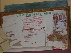 PERREGEAUX 06 2006 LE PRESBYTERE ET UNE AFFICHE